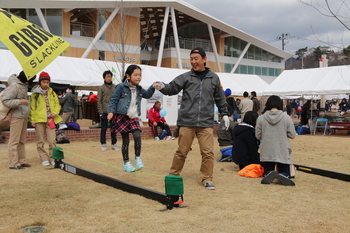 女川スラックライン2